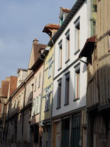 Appart'Hôtel Sainte Trinité - Hôtel - Troyes