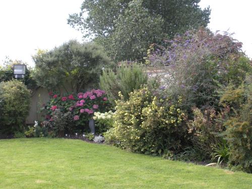 Manor Farm Oast - image 4