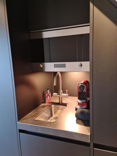 Canal view suite 5