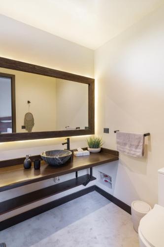 Casa Asana by Lockey