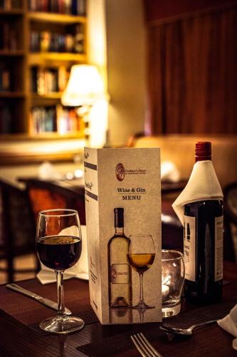 Gullane's Hotel - image 9