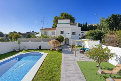 Villa Mamba By Seric,15' walking to the beach - Accommodation - Torremolinos