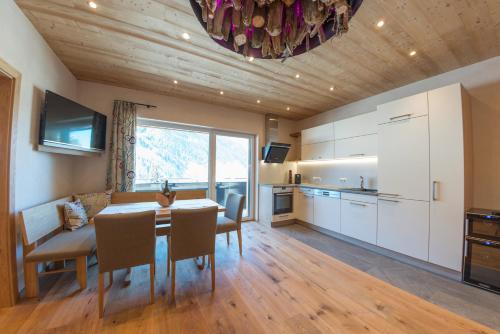Chalet Appartement Antonhaus in กัสเชิร์น