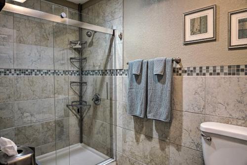 Condo Amidst Branson Action with Pool and Golf!