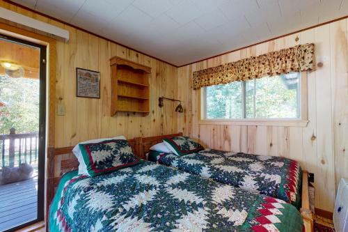3 Pines, South Fork (photo 2)