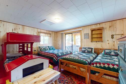 3 Pines, South Fork (photo 3)