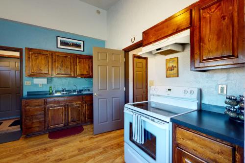 King Ranch - image 5