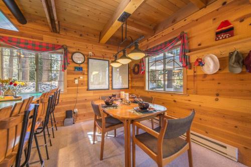 Alpenglow Lake House