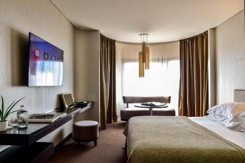 Porto Palácio Hotel by The Editory