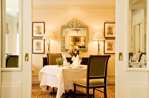 The Keadeen Hotel - 레스토랑