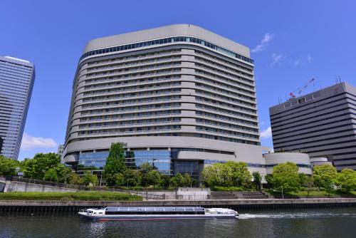 Entrance, Hotel New Otani Osaka near Osaka-jo Hall