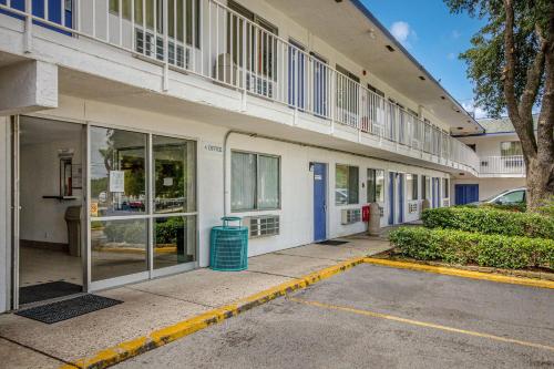 Motel 6-Conroe, TX in Conroe, USA