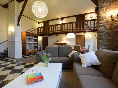  Very charming and cocoon house perfect for family holidays, Pension in Érezée