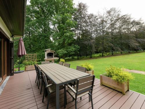 Luxurious Villa in Tenneville with Sauna - Location, gîte - Erneuville