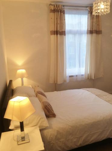 Admiral Hotel - image 14