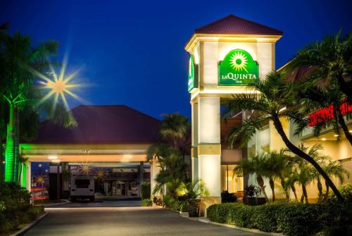 La Quinta by Wyndham Clearwater Central