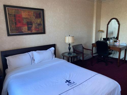 1 queen bed