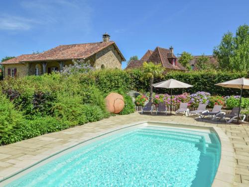 Luxurious villa with separate guest house and a private heated pool gîte à louer La Germenie