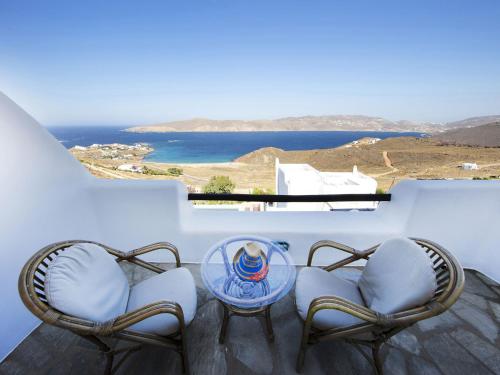 Gorgeous Villa in Mykonos with Private Pool - image 2