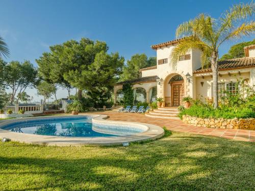  Sun kissed Villa in Albir with Swimming Pool, Pension in Foyes Blanques