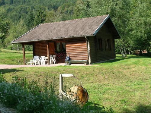 Quaint Chalet in Ventron with Roofed Terrace - Ventron