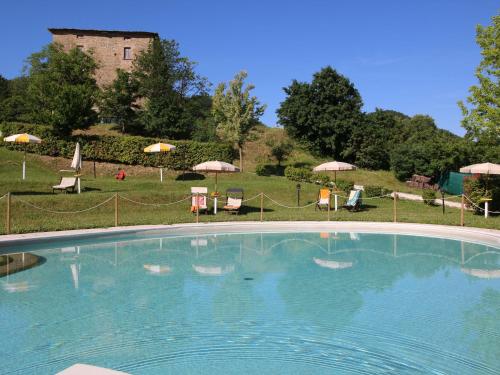  Luxurious Mansion in Apecchio with Swimming Pool, Unterkunft in Apecchio