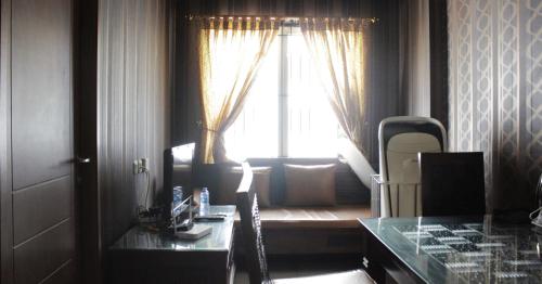 Chic and Cozy 2BR Apartment at Pinewood Jatinangor near JATOS By Travelio - image 3