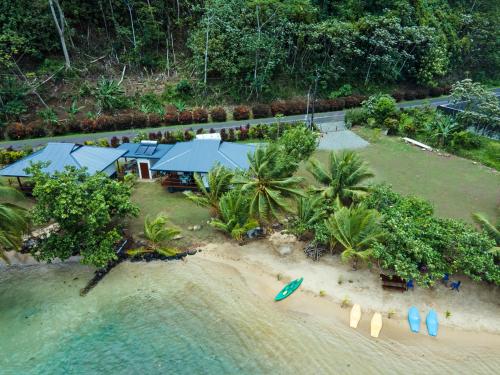 A szálláshely kívülről, Le Neliza Beach Lodge Raiatea in Faaroa Öböl