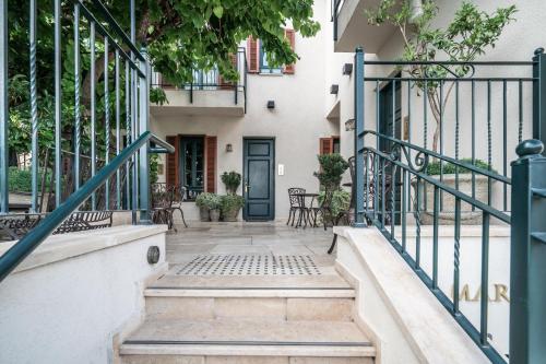 Létesítmények, Zamarin in Zichron Yaakov