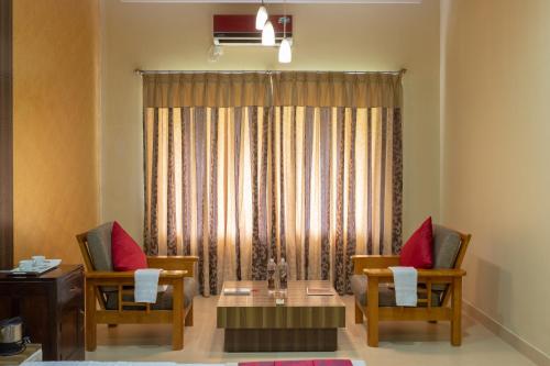 KSTDC Hotel Mayura Gerusoppa, Jogfalls in Jog Falls