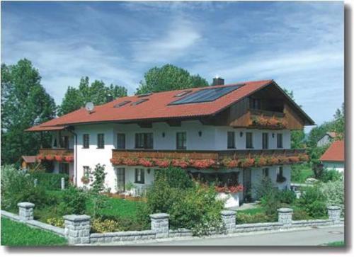 Ferienwohnungen und Ferienhaus Kronner