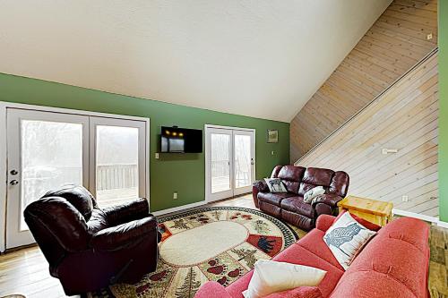 Great Smoky Retreat with Hot Tub - Near Downtown! home - image 4