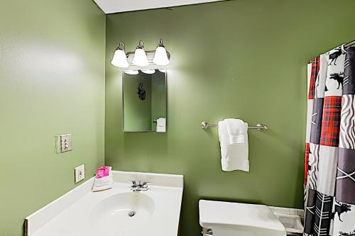 Great Smoky Retreat with Hot Tub - Near Downtown! home - image 7