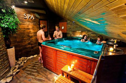 . Apartament Pool SPA z jacuzzi