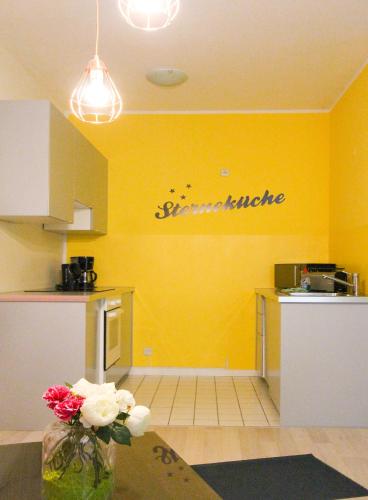 One-Bedroom Apartment image 1