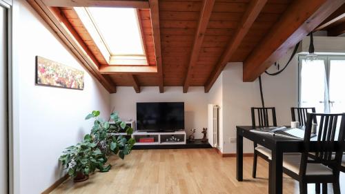  Italianway - Colombo 4 in Villasanta