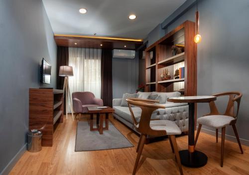 Superior Quadruple Room room in Vitabella Suites