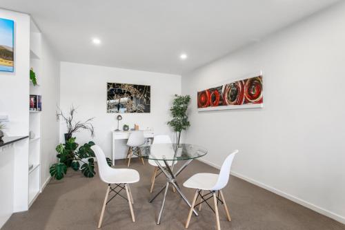 1-Bed Unit with Balcony and Parking