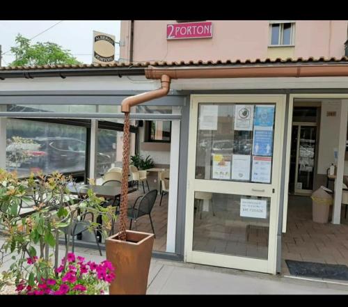 Bar Albergo Due Portoni