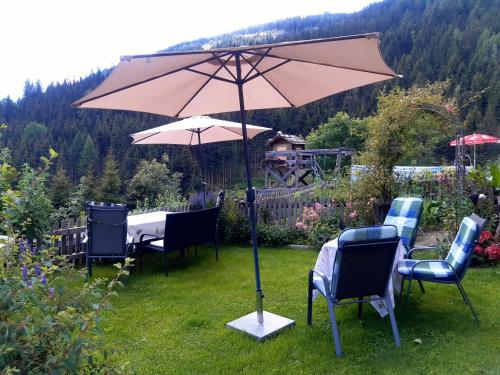 Restorāns, Bed & Breakfast Dolomiti Bey Haus Pinter in Assling