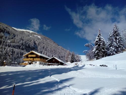 Bed & Breakfast Dolomiti Bey Haus Pinter in Assling, Österreich
