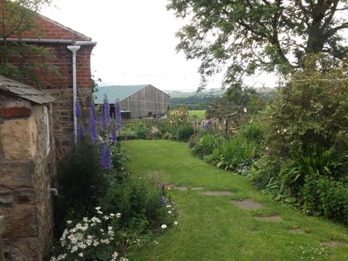 Hillis Close Farm Cottage