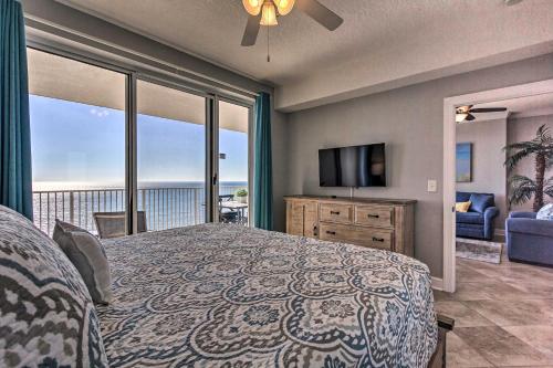 Beachfront Condo Large Balcony and Pool Access