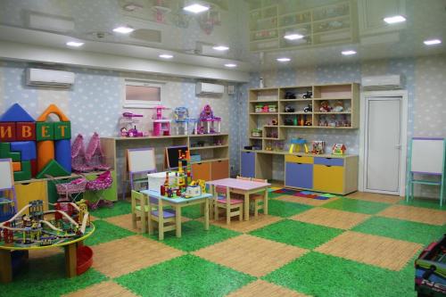 Dream Hotel - image 4