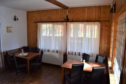 Vila Brad in بريديل