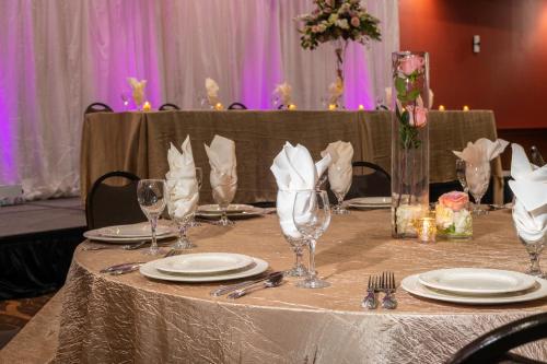 Holiday Inn Louisville East - Hurstbourne by IHG