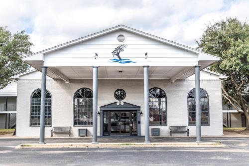 Lake View Inn in Granbury, USA