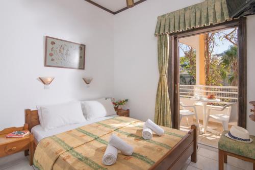 Apartment with Garden or Pool View  image 3