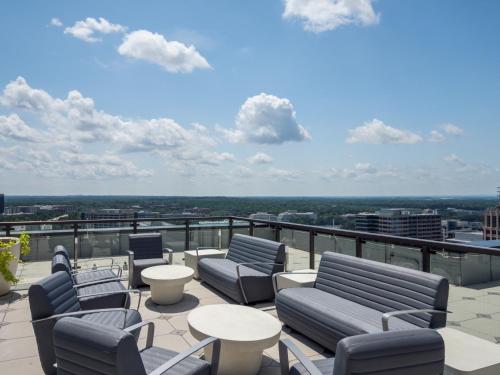 Bluebird Suites at Reston Town Center