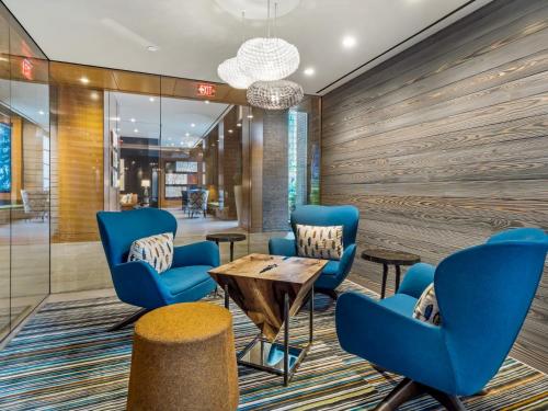 Bluebird Suites at Reston Town Center